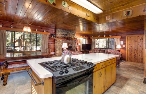North Wawona Ski Chalet | 55 Deer Creek