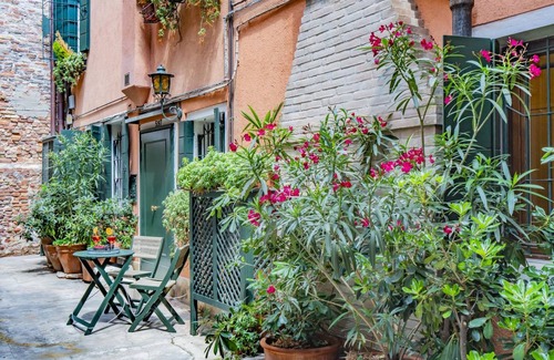 Dorsoduro Apartment | 55 m² Apartment ∙ 1 bedroom ∙ 3 guests
