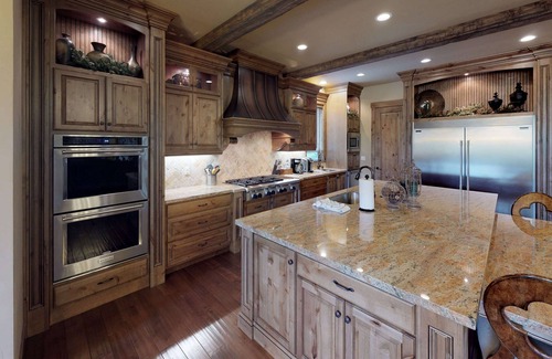 Sunriver House | 56748 Dancing Rock Loop | 6 BR/6.5 BA, Sleeps 14