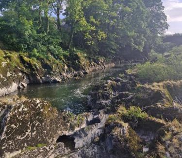 Cenarth Ski Chalet | 57 penlan holiday park