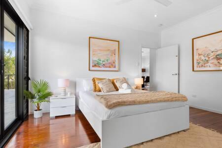 Carina House | 5BDR Ultimate Family Retreat Pool Toys Galore