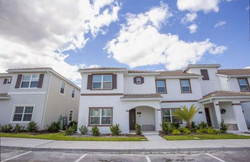 Kissimmee House | 5BR Private Pool Resort Amenities Near Disney