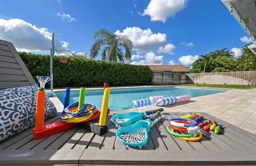 Wellington Apartment | 5BR Wellington Equestrian Retreat+ Pool +Game Room