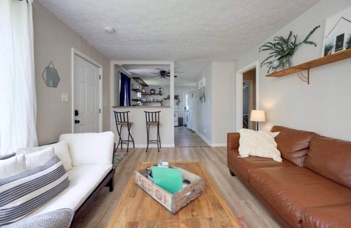 Nashville House | 5Mins to Airport*Pet Friendly*Fire pit*Fenced Yard