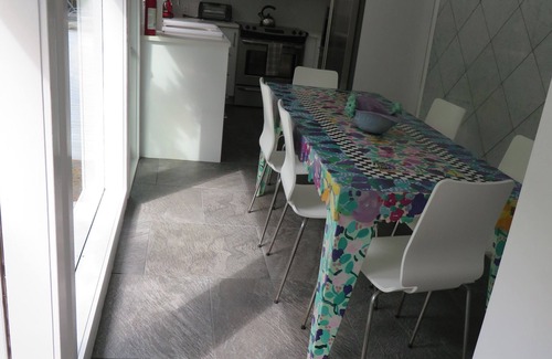 Ocean Beach House | 5th from the beach, dog friendly, sleeps 10, outdoor shower a/c utils included!