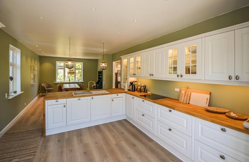 Anholt House | 6 bedroom beautiful home in Anholt