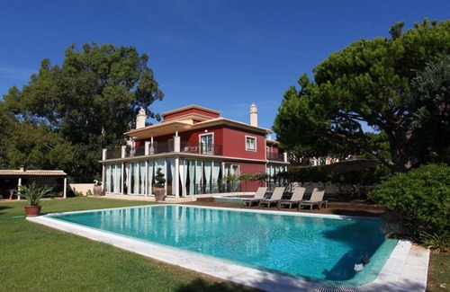 Oura Villa | 6 bedroom villa with sea view and 3 minutes from the beach