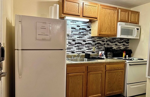 Downtown Pittsburgh Apartment | 6 Beds | Downtown Apt | Very Quick Walk Everywhere