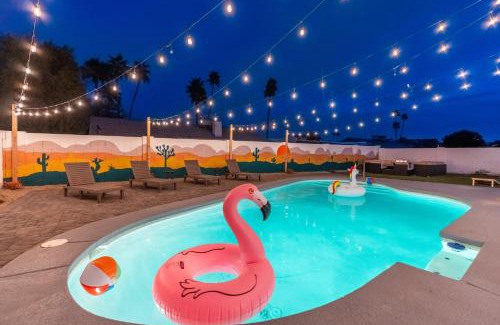 Glendale House | 6 Br Paradise Heated Pool Arcade Room Pool Table