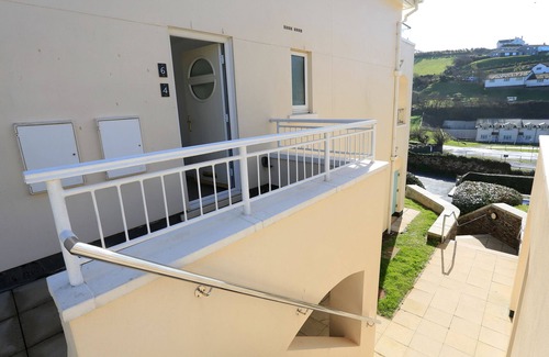 Hope-Cove Cottage | 6 Chichester Court