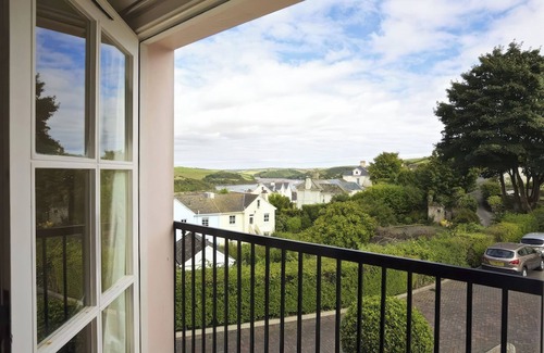 Salcombe Cottage | 6 COMBEHAVEN, family friendly in Salcombe