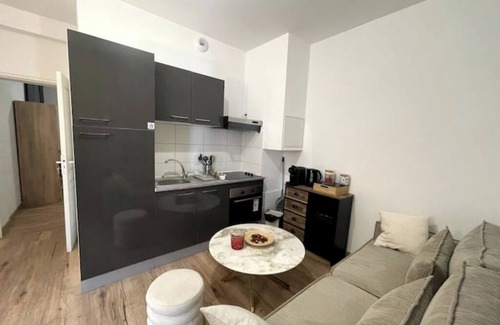 Reims Apartment | 6 - Cosy, well-located accommodation in Clairmarais