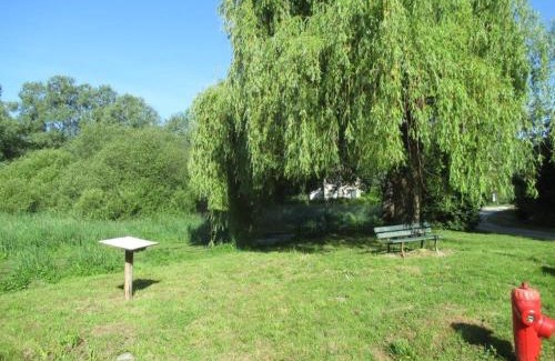 La Madelaine-sous-Montreuil Apartment | 6 Grenouillère