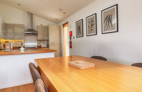 Looe Cottage | 6 HEDGEROWS, pet friendly, luxury holiday cottage in Lanreath