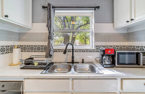 Tulsa House | 6 Mi to Dtwn Tulsa: Family-Friendly Home!