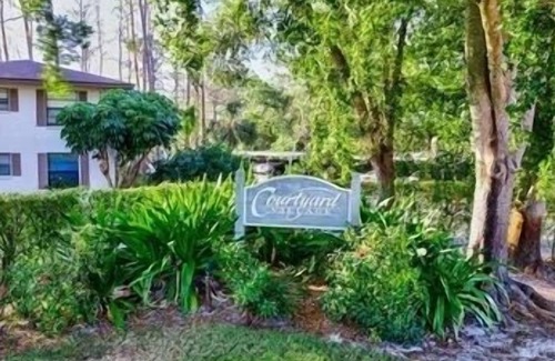 Kings Lake Apartment | 6 minutes from the beach 3 bedroom 2 bath walking distance to Publix&restaurants