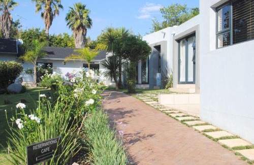 Woodmead House | 6 on Morris Guest Lodge