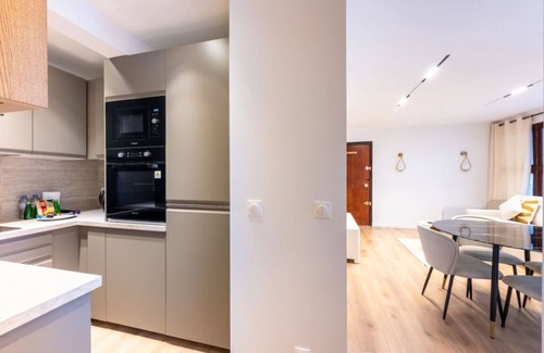 20th Arrondissement Apartment | 6 pers #2 Chambres #2 SDB #Père Lachaise #Paris 20