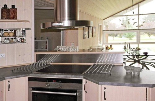 Egense House | 6 person holiday home in Storvorde-By Traum