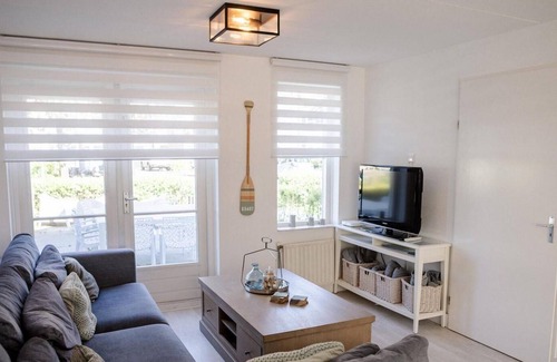 Wemeldinge House | 6-person holiday home in Wemeldinge