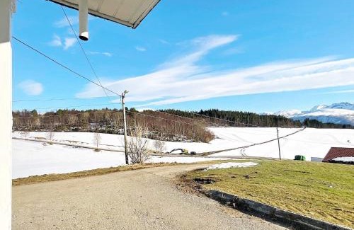 Averoy Apartment | 6 person holiday home in AVERØY-By Traum