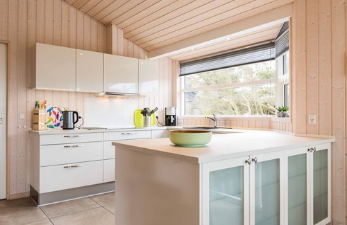 Henne Strand House | 6 person holiday home in Henne