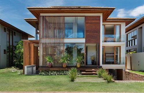 Farol Villa | 6 suítes com sofisticação e conforto na Praia do Forte!