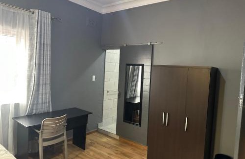 Bezuidenhout Valley Apartment | 6 the Curve unit 26