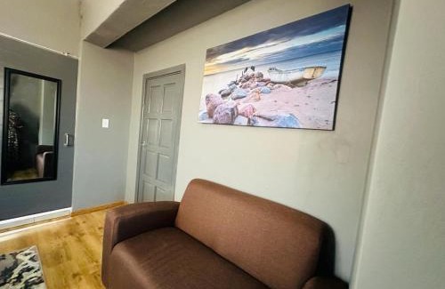 Bezuidenhout Valley Apartment | 6 the Curve unit 27