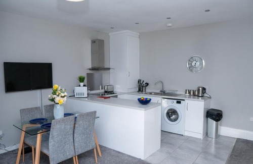 North Shields Apartment | 6 x MODERN APARTMENTS IN 1 BLOCK JUST OUTSIDE THE CITY MINUTES WALK FROM SHOPS AND CAFES