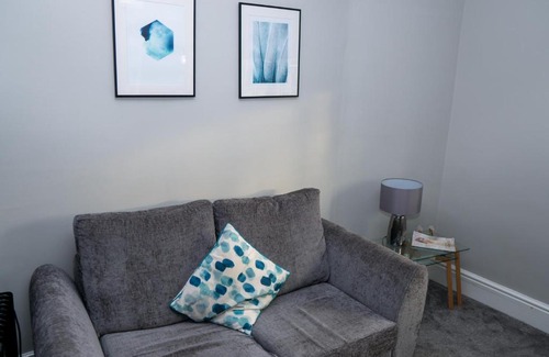 North Shields Apartment | 6 x MODERN APARTMENTS IN 1 BLOCK JUST OUTSIDE THE CITY MINUTES WALK FROM SHOPS AND CAFES