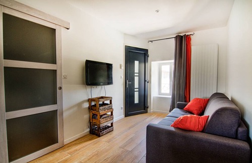 Saint-Julien-Chapteuil Apartment | 60 m² Apartment ∙ 1 bedroom ∙ 3 guests