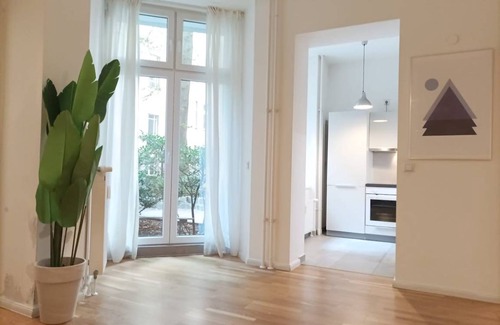 Kreuzberg Apartment | 60 m² Apartment ∙ 1 bedroom ∙ 2 guests