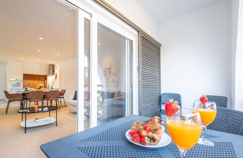 Areias de Sao Joao Apartment | 60 m² Apartment ∙ 1 bedroom ∙ 4 guests