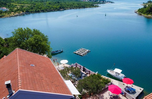 Obrovac Apartment | 60 m² Apartment ∙ 2 bedrooms ∙ 6 guests