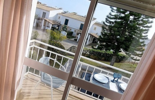 Areias de Sao Joao Condo | 600m from the beach Apartment in a closed condominium between Oura and Albufeira