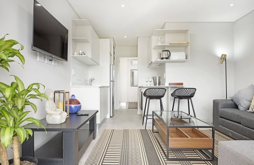 Windermere Apartment | 601 at Two six two Florida Road