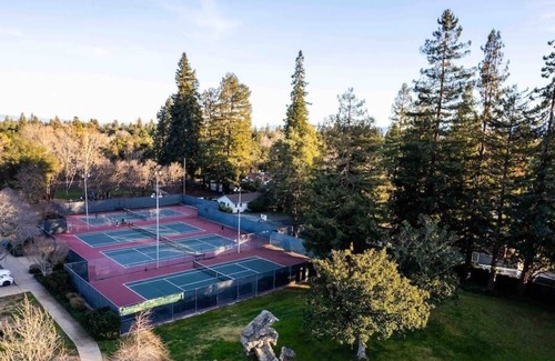 Menlo Park Apartment | 601 Whole House #1 · Serene Oasis in Menlo Park's Finest Neighborhood