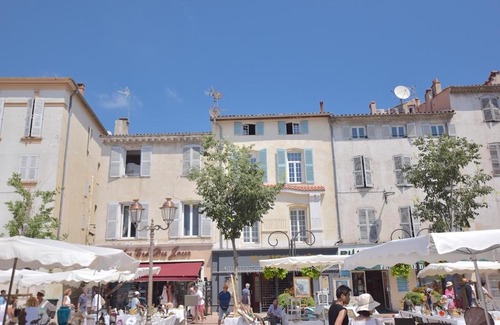Antibes Old Town Apartment | 61 Place Nationale