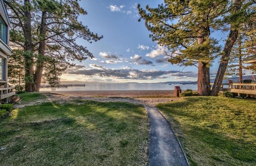 South Lake Tahoe Apartment | 621 Lakeview
