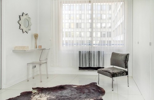 Champs-Elysees Apartment | 645sqft 1BR/1BA Golden Triangle Apt. – Montaigne/George V