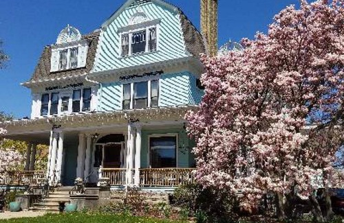 Racine Bed & Breakfast | 65 m² Bed and breakfast ∙ 50 guests