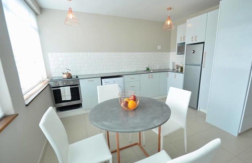 Cape Town City Centre Apartment | 66 Keerom 521