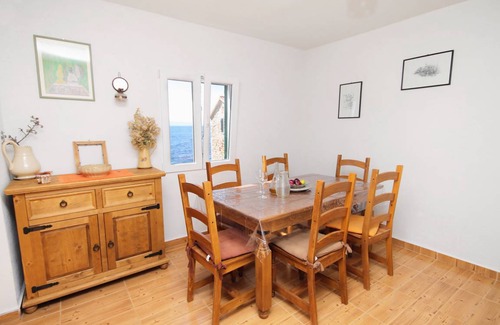 Gdinj House | 66 m² House ∙ 4 bedrooms ∙ 8 guests
