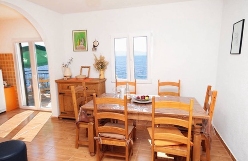 Gdinj House | 66 m² House ∙ 4 bedrooms ∙ 8 guests