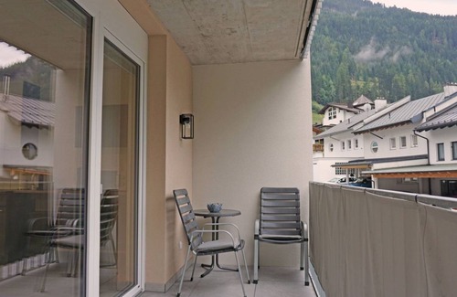 See Apartment | 67 m² Apartment ∙ 2 bedrooms ∙ 4 guests