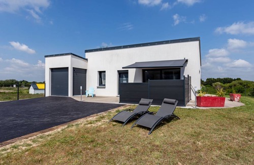 Saint-Germain-sur-Ay House | 68 m² House ∙ 2 bedrooms ∙ 4 guests