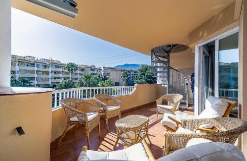 Torreblanca Apartment | 69-Penthouse Apartment with Views in Torreblanca, Fuengirola