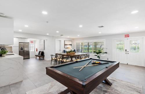 Lighthouse Point House | 6BR Paradise: Pool Games Relaxation