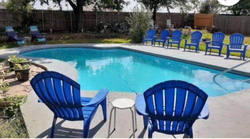 Quail Creek House | 6br Retreat W Heated Pool Relax Vibes